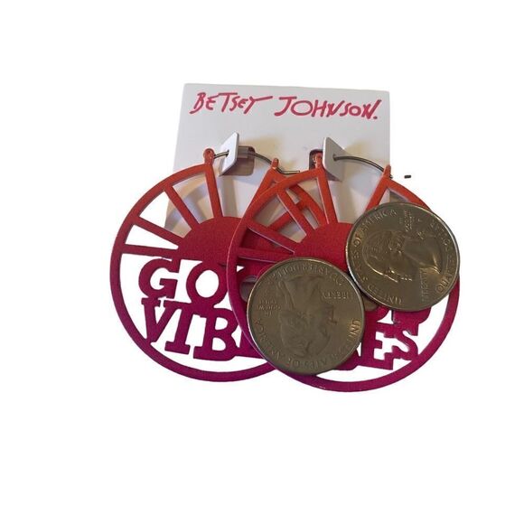 Betsey Johnson Good Vibes Metal Earrings. - Picture 6 of 6